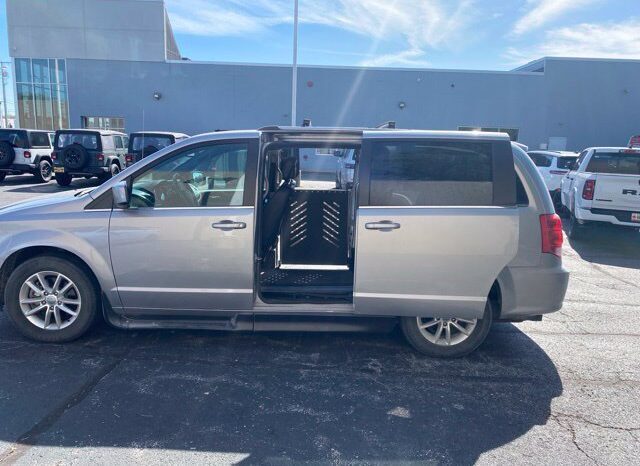 
								Dodge Grand Caravan full									