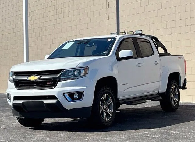 
								Chevrolet Colorado full									