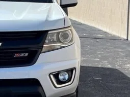 
										Chevrolet Colorado full									