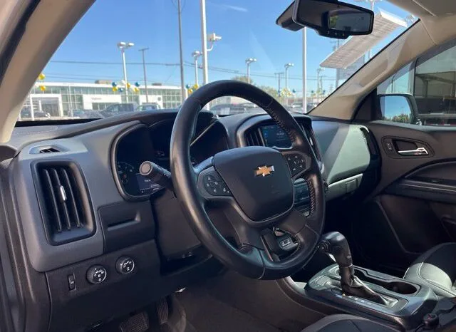 
								Chevrolet Colorado full									