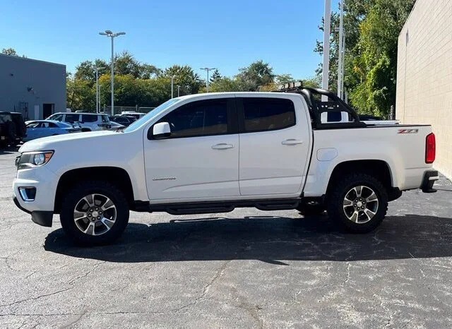 
								Chevrolet Colorado full									