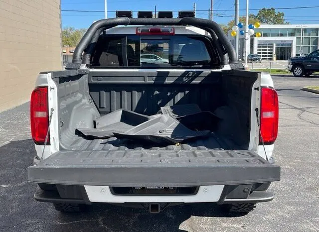 
								Chevrolet Colorado full									