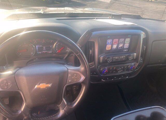 
								Chevrolet Silverado 1500 full									