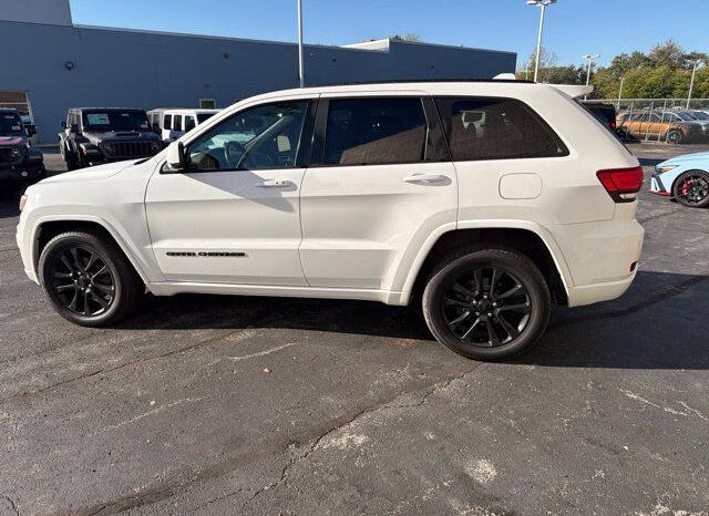 
								Jeep Grand Cherokee full									