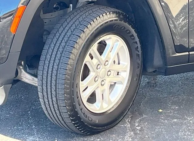 
								Jeep Grand Cherokee full									
