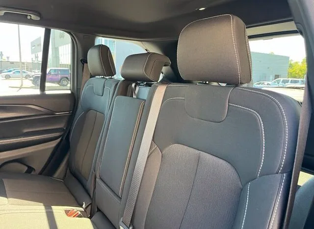 
								Jeep Grand Cherokee full									