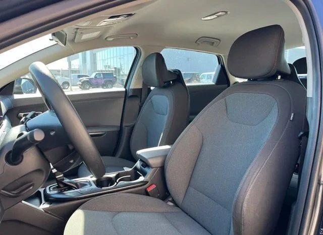 
								Kia K4 full									
