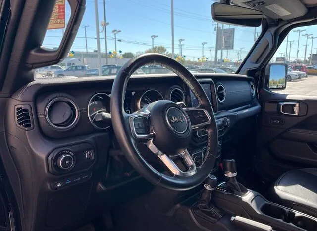 
								Jeep Wrangler full									