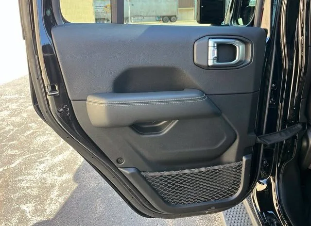 
								Jeep Wrangler full									