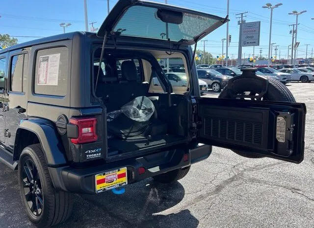 
								Jeep Wrangler full									