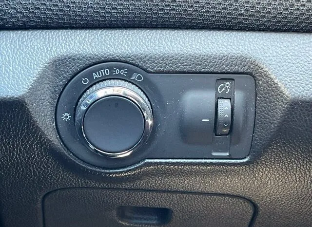 
								Chevrolet Cruze Limited full									