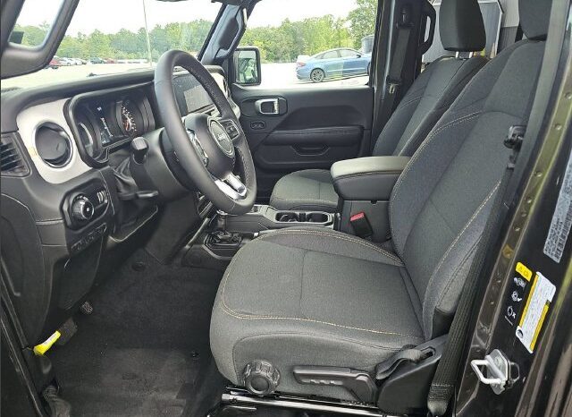 
								Jeep Wrangler full									