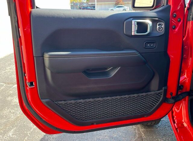 
								Jeep Wrangler full									