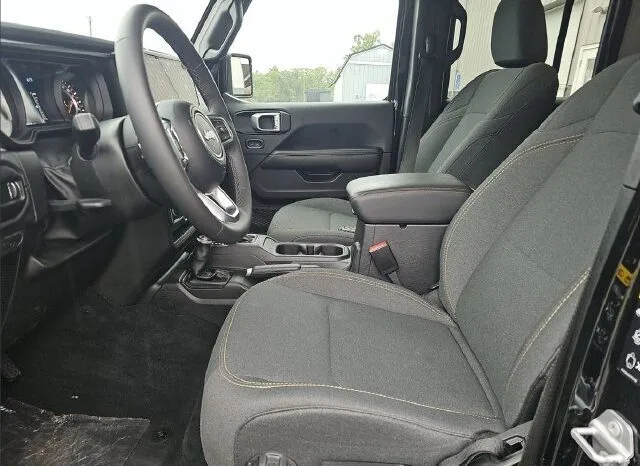 
								Jeep Wrangler full									