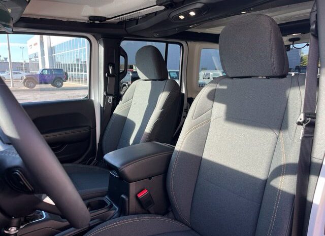 
								Jeep Wrangler full									