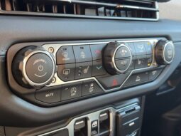 
										Jeep Wrangler full									