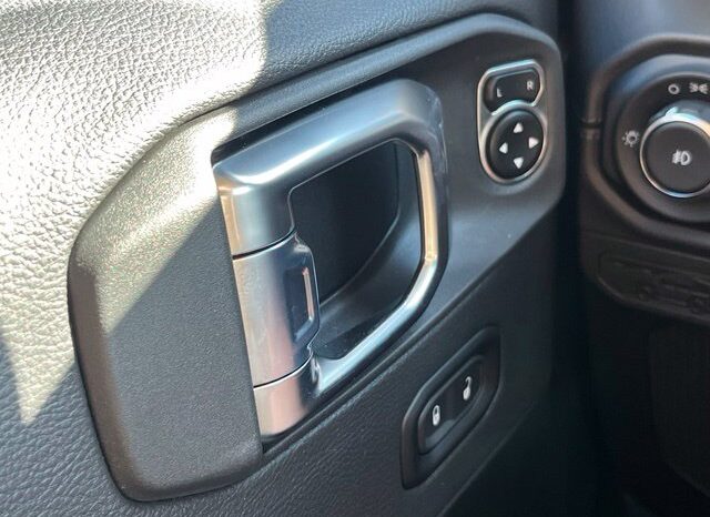 
								Jeep Wrangler full									