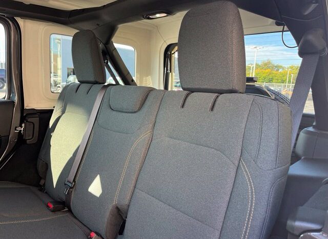 
								Jeep Wrangler full									