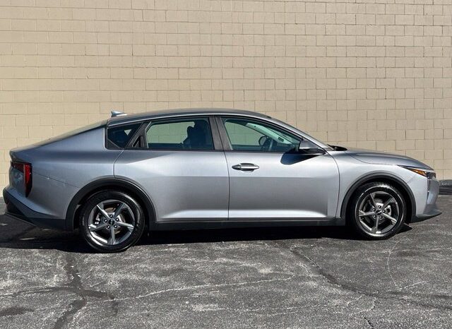 
								Kia K4 full									