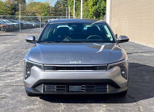 
								Kia K4 full									