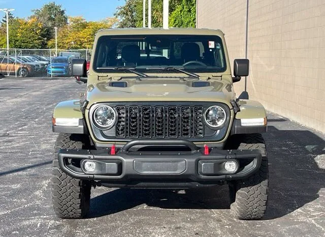 
								Jeep Gladiator full									