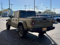 
										Jeep Gladiator full									