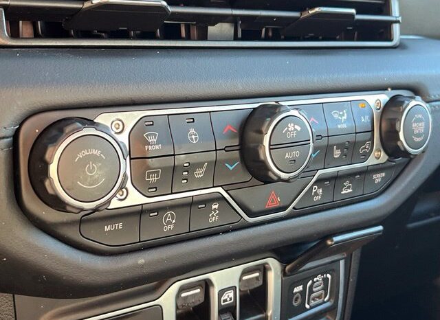 
								Jeep Gladiator full									