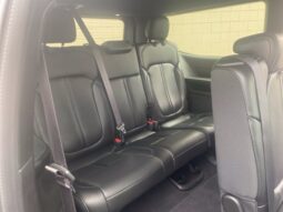 
										Jeep Wagoneer full									