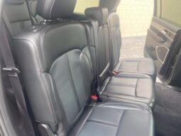 
										Jeep Wagoneer full									