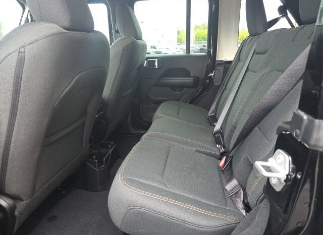 
								Jeep Wrangler full									