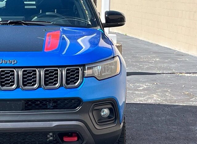 
								Jeep Compass full									