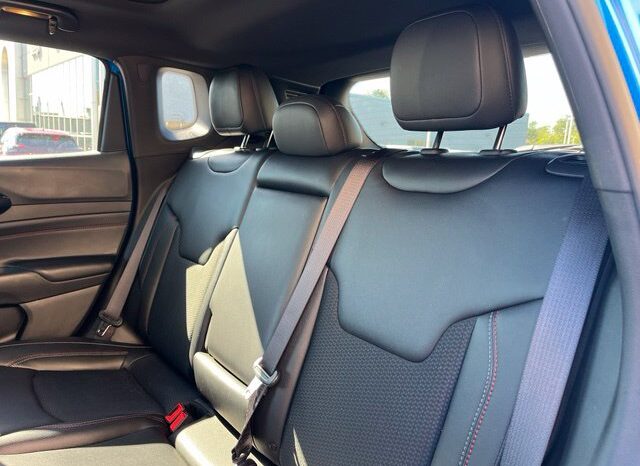 
								Jeep Compass full									