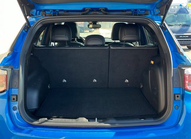 
								Jeep Compass full									