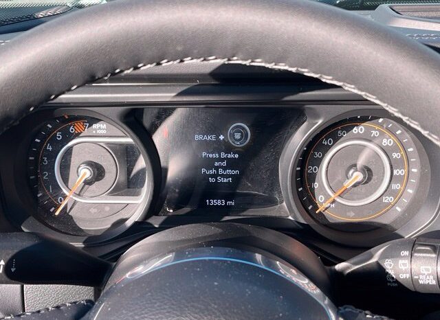 
								Jeep Wrangler full									