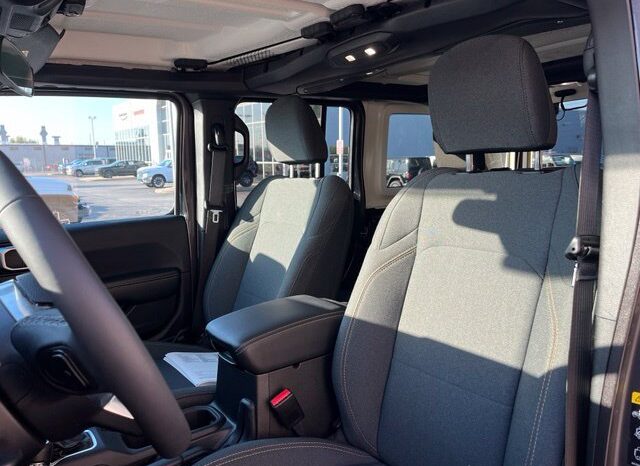 
								Jeep Wrangler full									