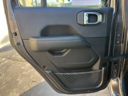 
										Jeep Wrangler full									