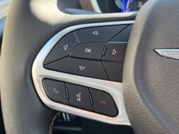
										Chrysler Pacifica full									