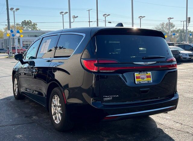 
								Chrysler Pacifica full									