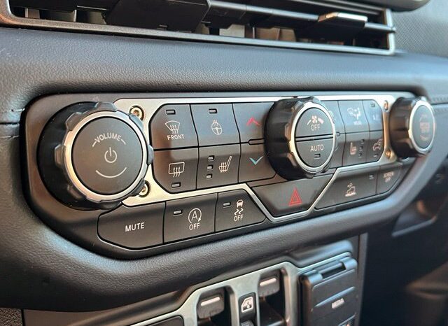 
								Jeep Wrangler full									