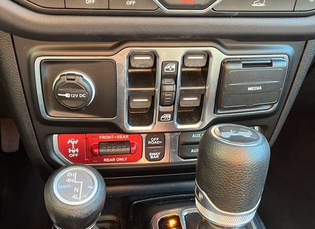 
								Jeep Wrangler full									