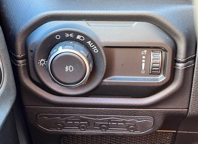 
								Jeep Wrangler full									