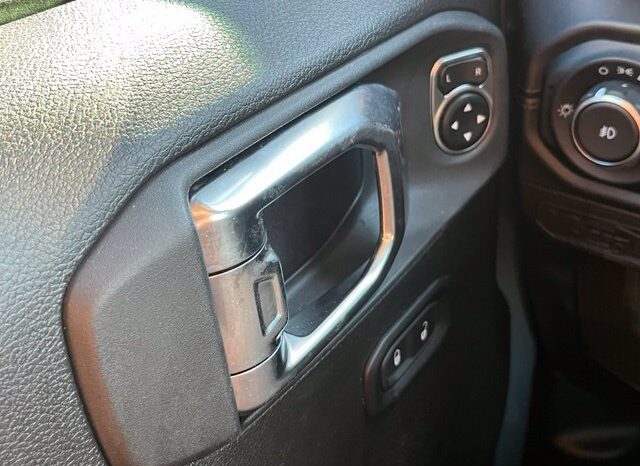 
								Jeep Wrangler full									