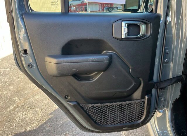 
								Jeep Wrangler full									
