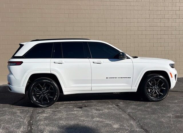 
								Jeep Grand Cherokee full									