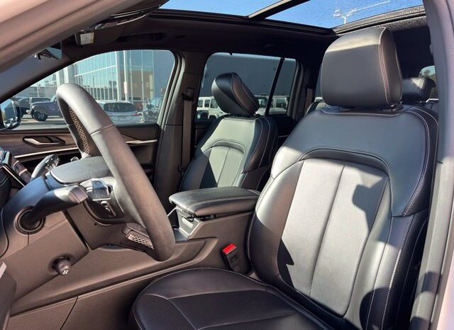 
								Jeep Grand Cherokee full									