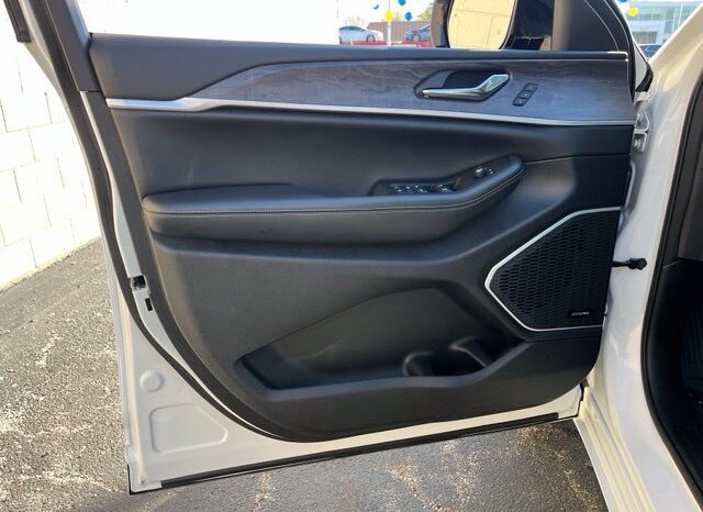 
								Jeep Grand Cherokee full									