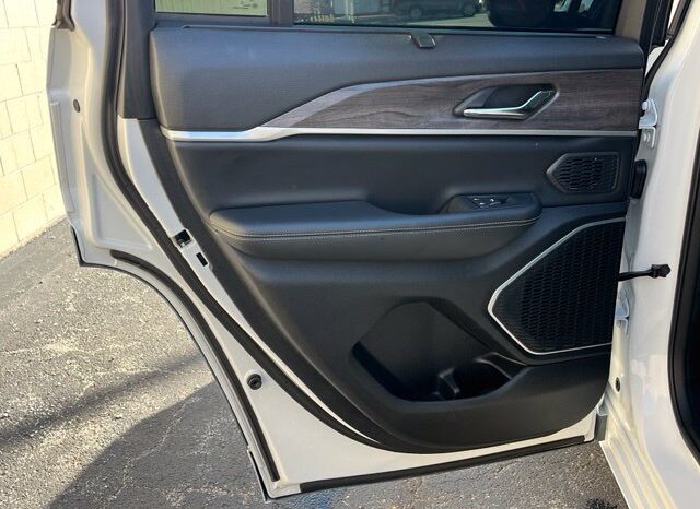 
								Jeep Grand Cherokee full									