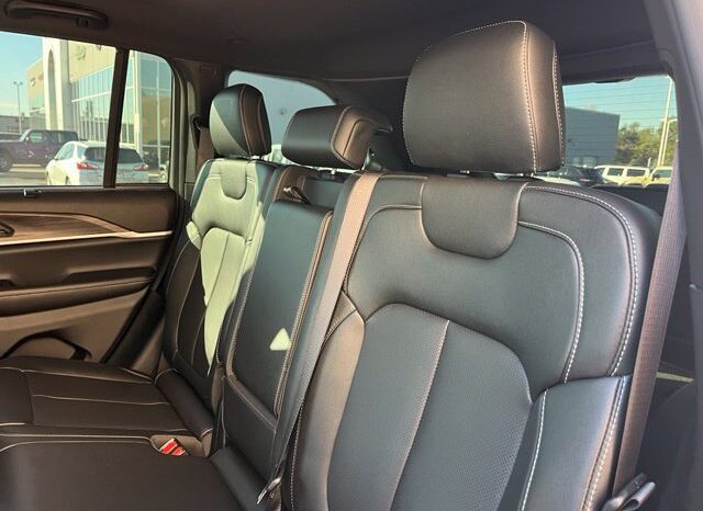 
								Jeep Grand Cherokee full									