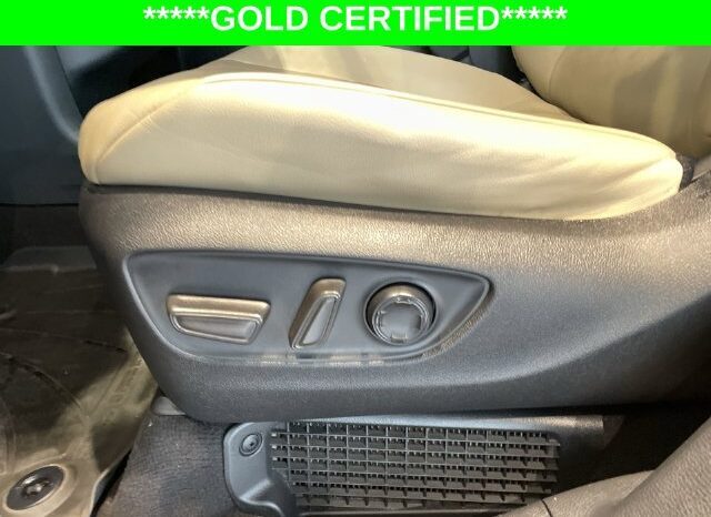 
								Toyota Sienna full									