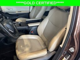 
										Toyota Sienna full									